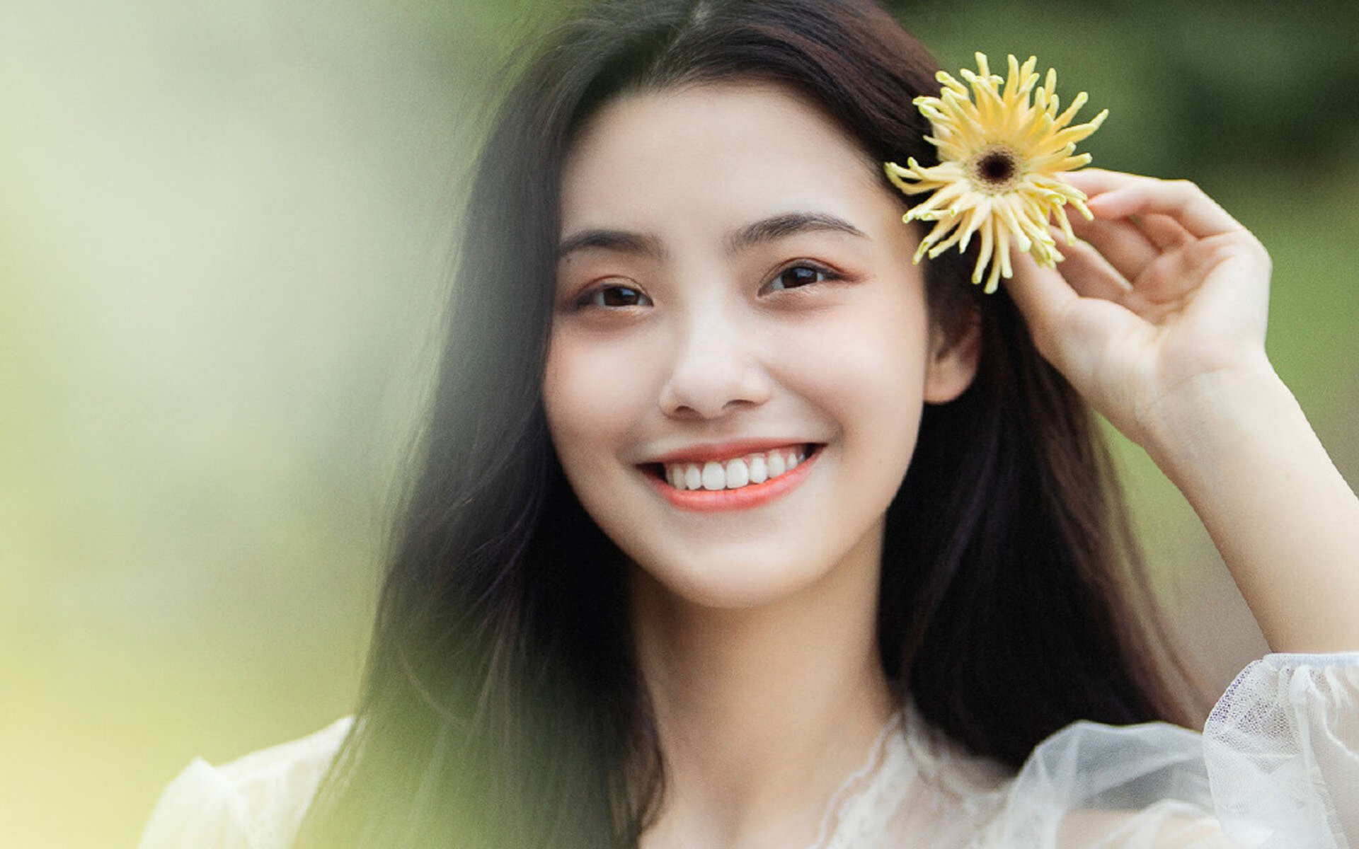 乐鱼电竞在线平台-东亚杯中国足球迎战 球员拼搏精神显著，东亚杯中国队名单