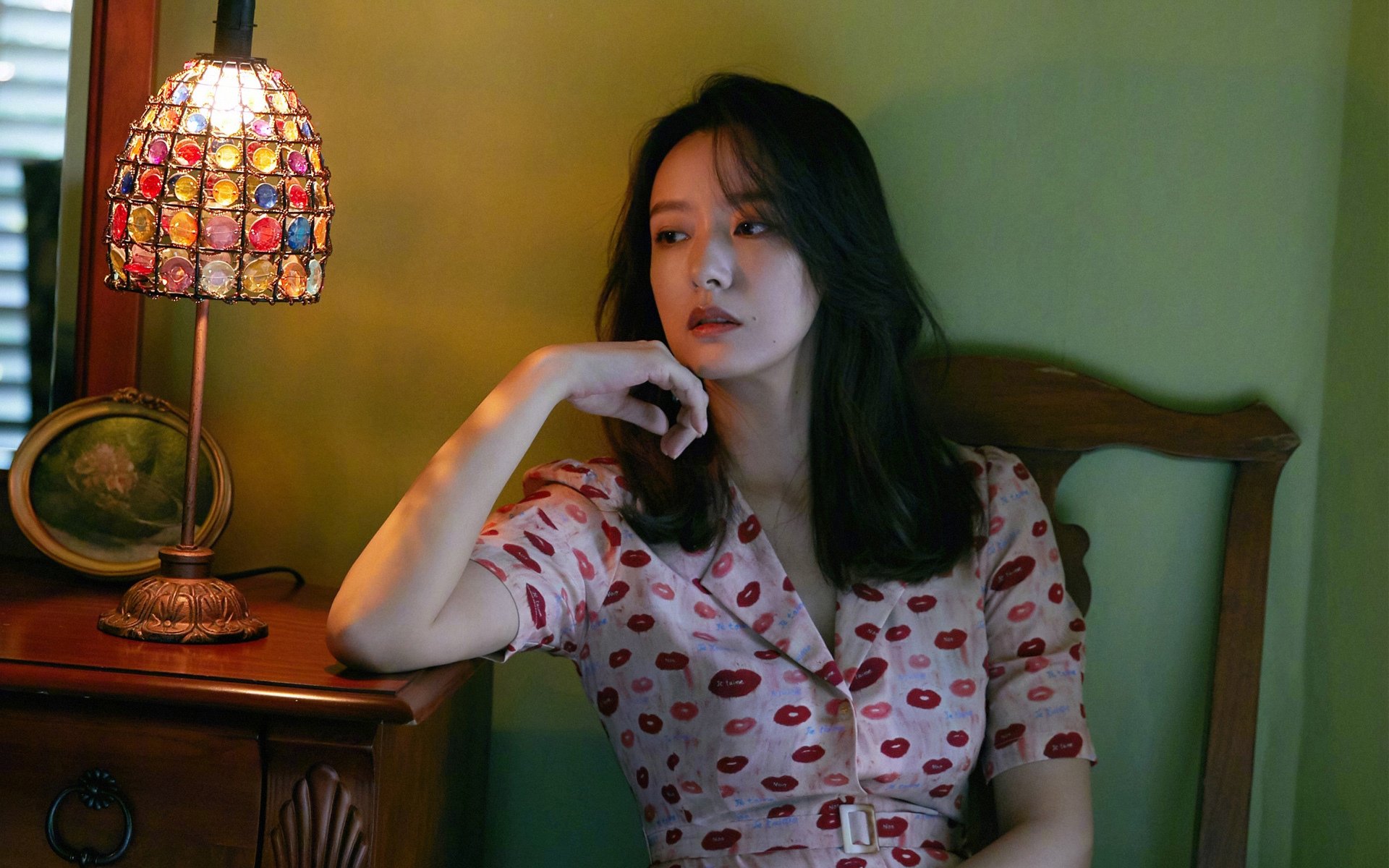 Leyu Sports (乐鱼体育)-五大联赛是否推行以中场站位弹性应对不同对手策略，五大联赛场地大小