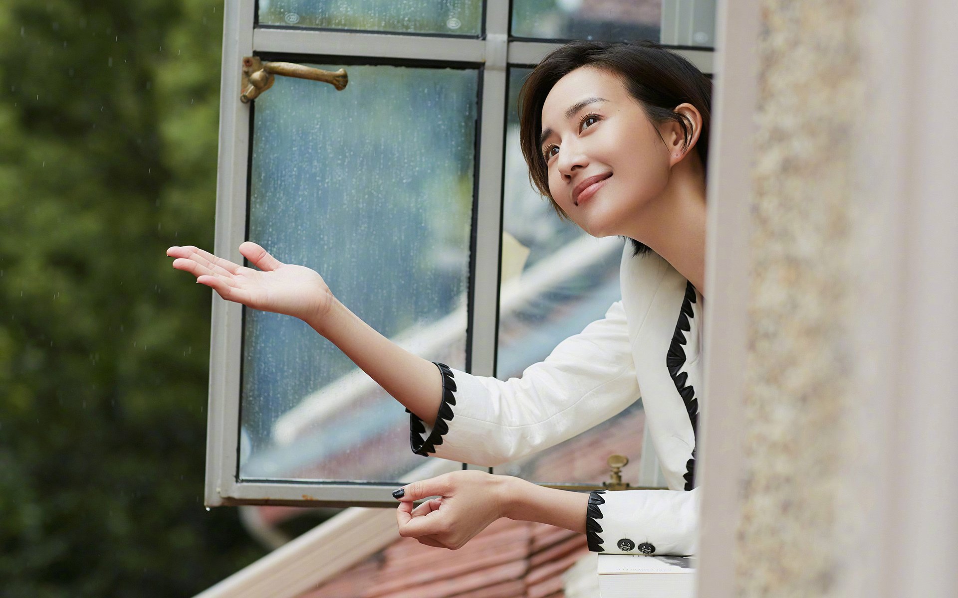 乐鱼（中国）体育官方网站-裁判判罚引热议比赛节奏显著提升，裁判的判罚