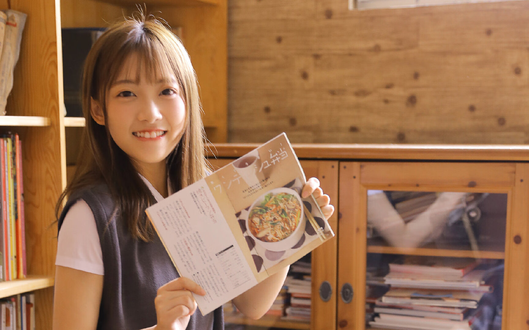 APP下载 LY Sports-边后卫体能下降是否是比赛后半段失球主因之一，边后卫可以过中场吗